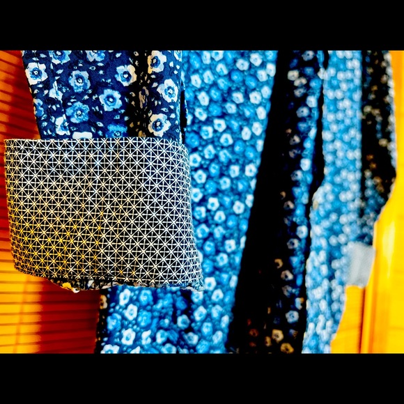 Ted Baker London Men’s Button Down Blue Floral Pattern Sz 3, Geometric Flip Cuff - Picture 4 of 7
